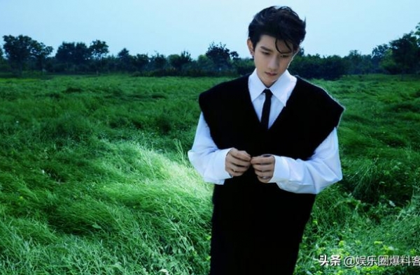 2020.8.25娱乐资讯：王源、任嘉伦、王俊凯、邓伦、刘雯