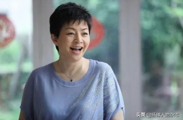 宋丹丹退休！“白云大妈”作别江湖，才是真正的“爷青结”