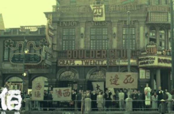 演《战狼2》临时加价被换掉，2年后获《八佰》剧本，一炮而红