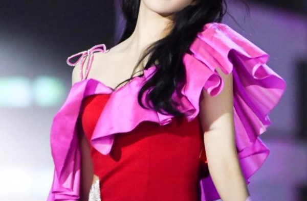 被指“妈里妈气”，“浪姐”伊能静：这是对女性的偏见