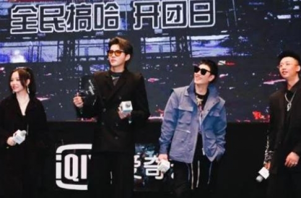 张靓颖与李宇春的差距在哪？谢霆锋的一番话说到点上了，很到位