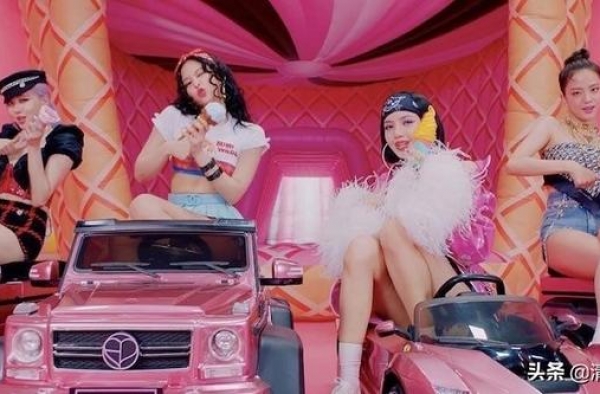 Jennie穿太辣粉丝看看不下去！帮P图‘遮羞’，网友笑翻