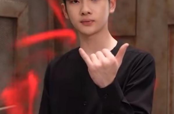 才00后，红牛代言人RISE周震南是如何用3年从学员到导师？