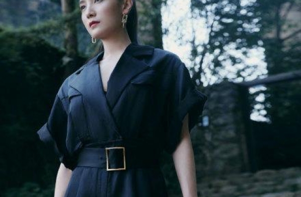 我想去桂林！宋佳、戚薇桂林拍写真，硬生生把广西拍火了