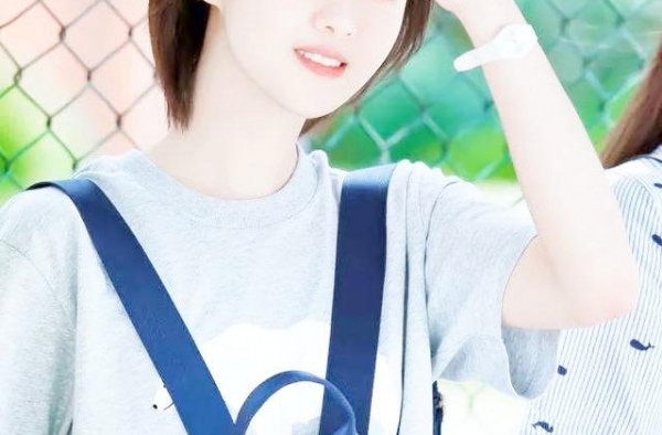 直播翻车以后，郑爽首次现身，粉丝：楚雨荨回来了！