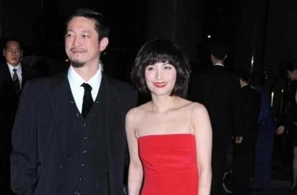 4位“吃软饭”男星，老婆都是富婆不敢离婚，最后一位还以此为荣