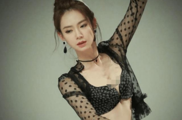 长得丑却红得＂一塌糊涂＂的7大女星，网友：前两名必须是靠实力
