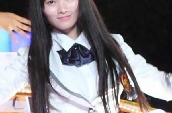 厉害了，鞠婧祎鼻子正面透光？网友讽刺：纯天然大美女