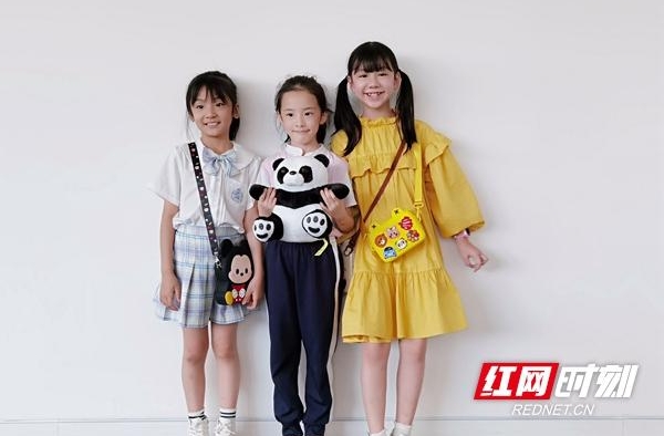 剧院里过生日，《大地颂歌》小演员刘梓涵梦想当一名设计师