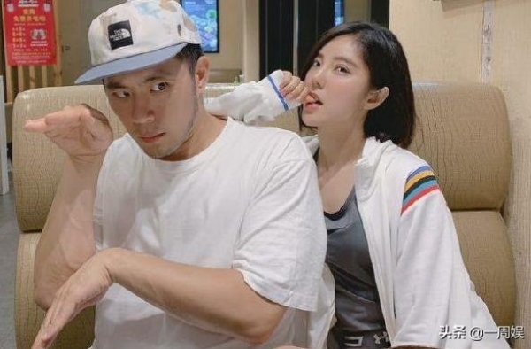 李伯恩偷吃辣条被女友抓包，赵奕欢的一个眼神，他立马认怂