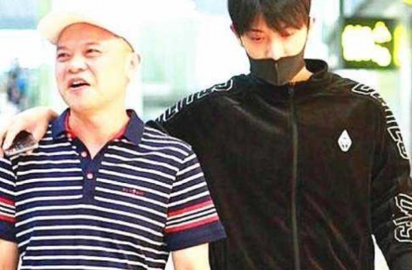 孟美岐粉丝假冒肖战粉，讽刺黄子韬爸爸“死了还买热搜”