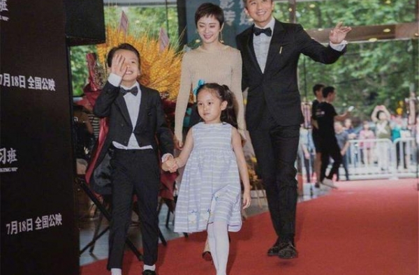 邓超儿子太会长了，9岁凭长相风靡日本，日本网友：等你长大