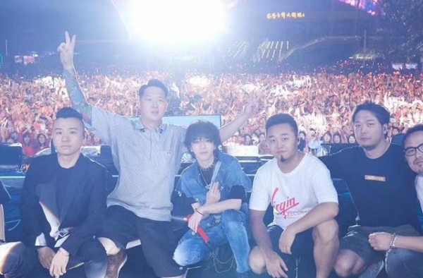 “流量明星”不针对所有人，华晨宇是纯粹人，他只热爱音乐