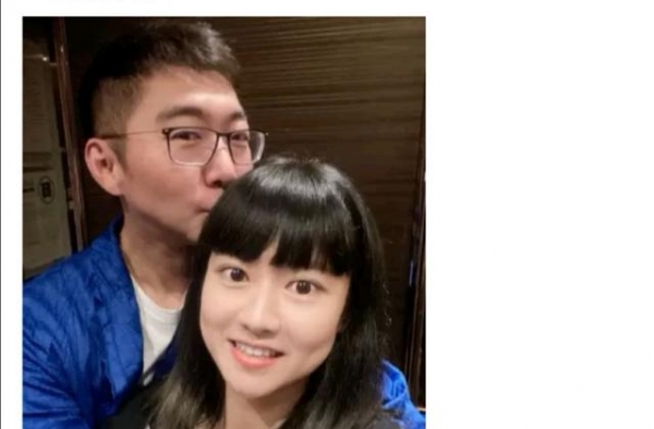 陈数老公晒与女子亲密合照，拥抱亲头发引热议，回应称是亲表妹