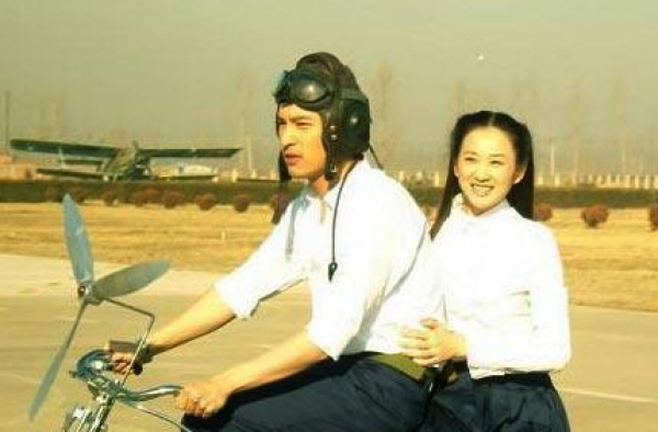 演员胡海峰：回忆起艰苦的“北漂”生活，对妻子常怀一颗感恩之心