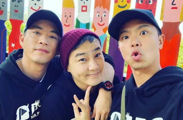 丸子合影惹泪崩！Junior痛失兄弟小鬼黄鸿升无法说话