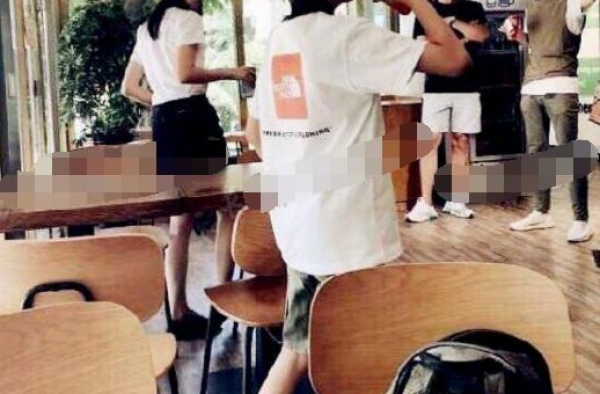 董洁儿子近照曝光，帅气阳光尽显好品性，不受父母离婚影响
