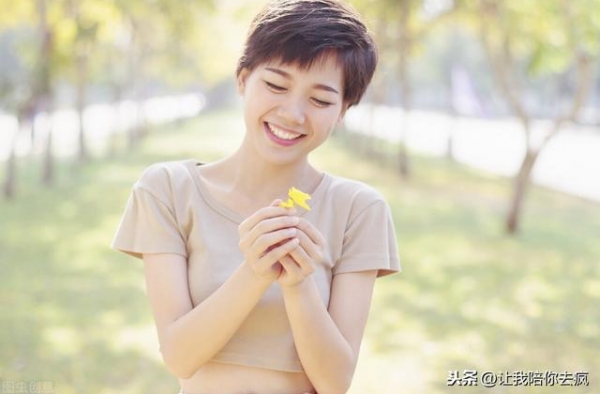 某小花不务正业，心思不用在事业上，一心扑到富二代