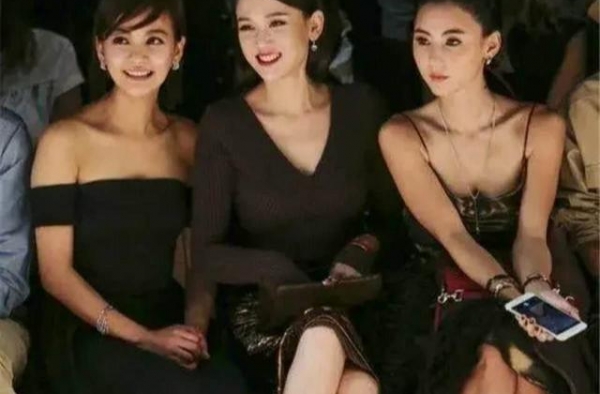 张柏芝陈乔恩罕见同框，四十岁逆生长的女神同台比美，你更爱谁