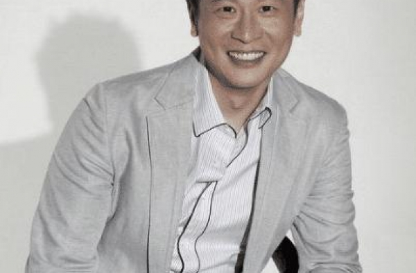 出演《神话》名声大噪，却导致父亲气死，扮演赵高张世如今怎样了