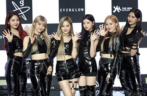 韩国女团EVERGLOW第二张迷你专辑发布会
