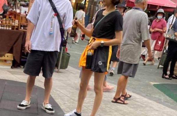 陈意涵一家三口罕同框，1岁儿子肉嘟嘟模样太萌，画面太温馨