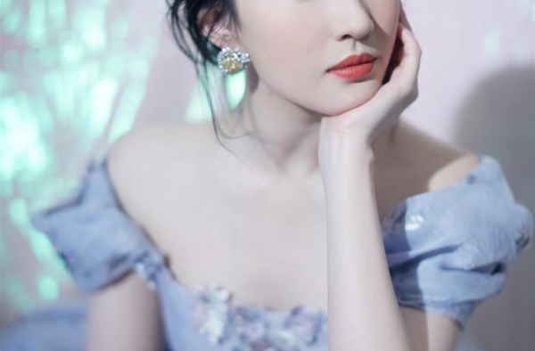 比起刘亦菲，她才是赵灵儿第一人选？“钟灵”何美钿也太美了