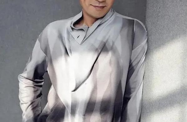 从四级电工到“正午熟脸”，这位男演员细聊生活如何给表演加分