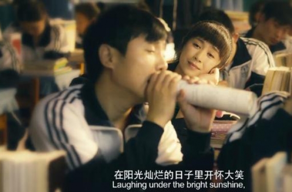 夏洛特烦恼：袁华和秋雅睡一起，夏洛为何没生气？反倒默默关上门