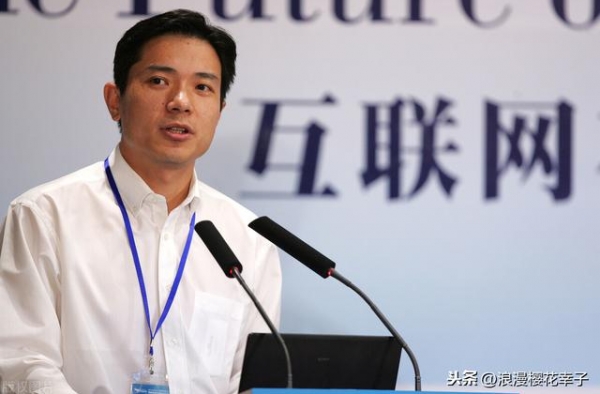 娱乐！29日某会所章子怡汪峰约刘强东夫妇，于冬金巧巧随行作陪
