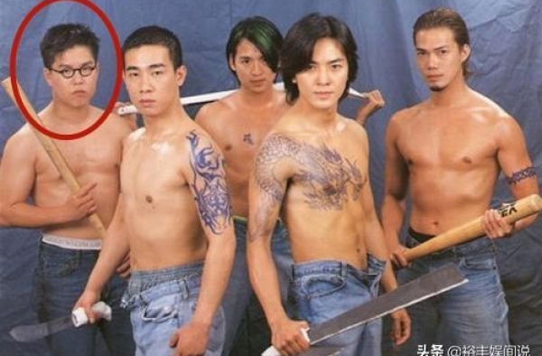 康子妮与林晓峰离婚后拼事业，深夜会保险界巨头，关系匪浅惹猜疑
