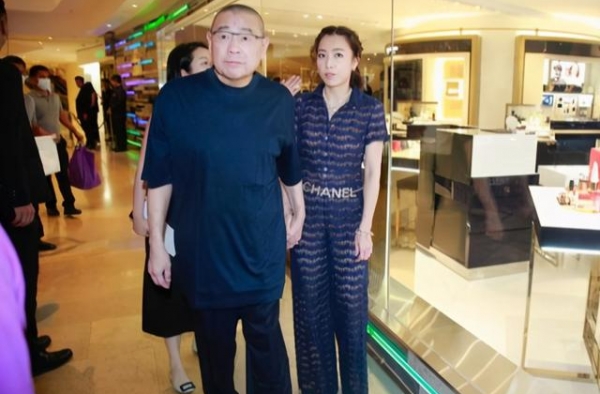 刘銮雄长子被曝新恋情，女方主动追求多年，想复制甘比灰姑娘之路