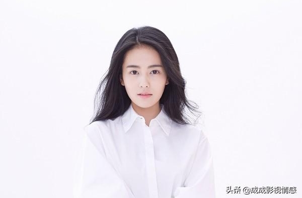 3位演艺之路一帆风顺，仿佛开了挂似的女演员，你最喜欢谁？