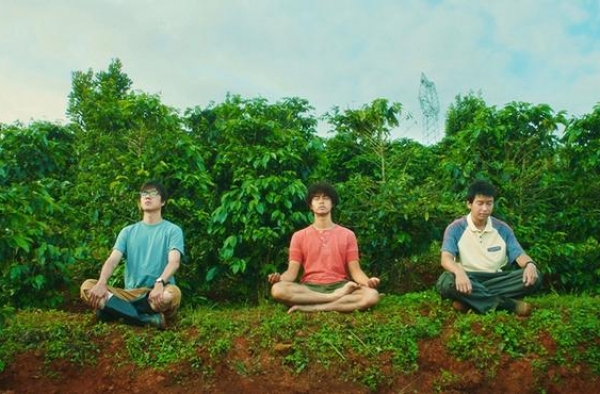 彭昱畅离黄渤还有多远？看完这部国庆档黑马我有答案了