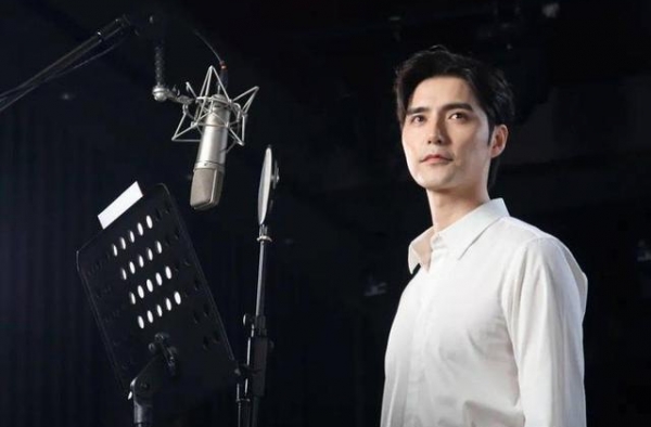 《上甘岭》杭州演出前，黄宏带着剧组打卡小百花越剧场