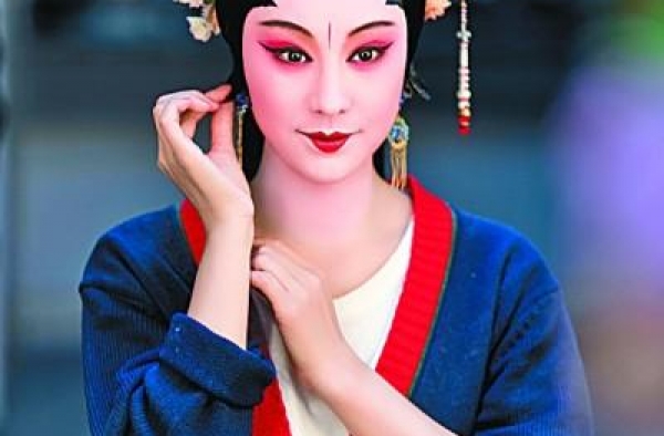 让梨园春色在年轻人心中流淌