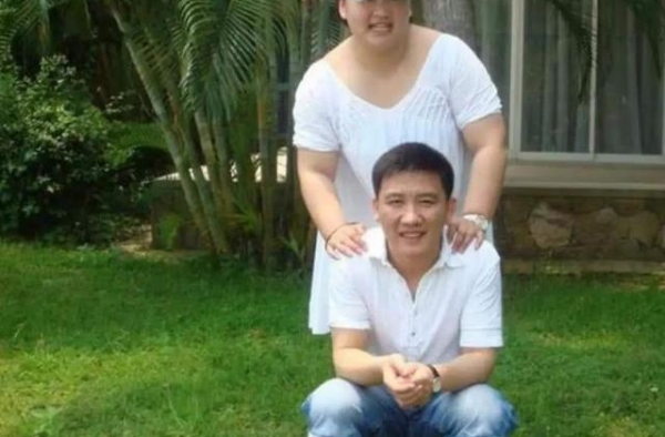 盘点长得一表人才，却娶了相貌平平妻子的男星，这才是真正的爱情