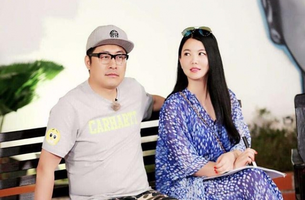 李湘买车送粉丝，王岳伦表示付不起，然而手上的表比车还要贵