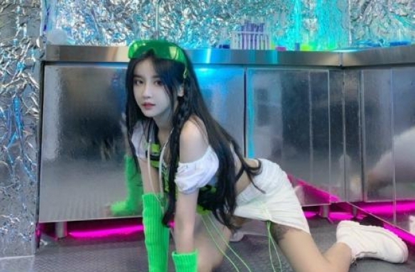 杨清柠带3岁儿子出镜，长相呆萌撞脸妈妈，亲爸王乐乐却不见人影