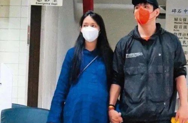 18岁被卖舞厅的向太，为何能让向华强拒绝诱惑，独宠她40年？