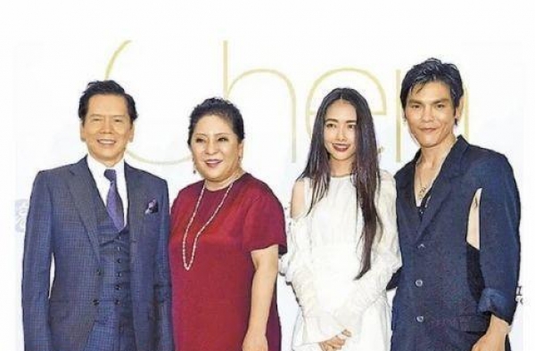 郭碧婷生产细节曝光满脸笑容状态好，向佐全程陪伴忙前忙后超贴心