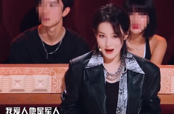 军嫂不好当？张馨予谈婚后日常，直呼丈夫要求高，在家锻炼像军训