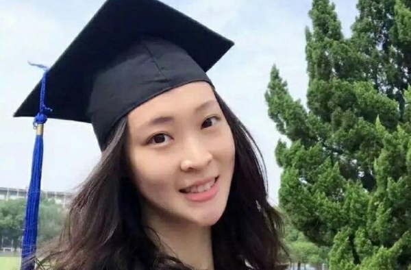 张继科与金晨，综艺上甜蜜恋爱？张妈最满意儿媳妇：女排惠若琪