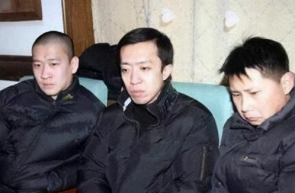 退出德云社后，何云伟去央视当评委，李菁成为曲协副主席