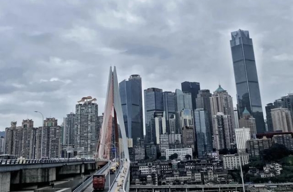 重庆又火了！打卡《风犬少年的天空》取景地，藏着老重庆的风光
