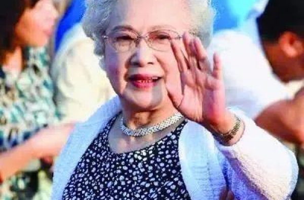 秦怡：这位气质顶端的电影明星，身后的两次婚姻，却令人唏嘘