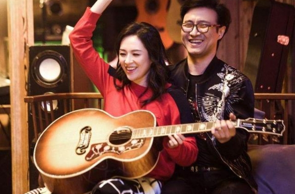 章子怡41岁拼二胎，产后状态令人心疼，高龄产妇的苦只有自己懂