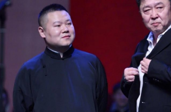 难怪岳云鹏成名后给5个姐姐买房子，看看姐姐对他做了啥