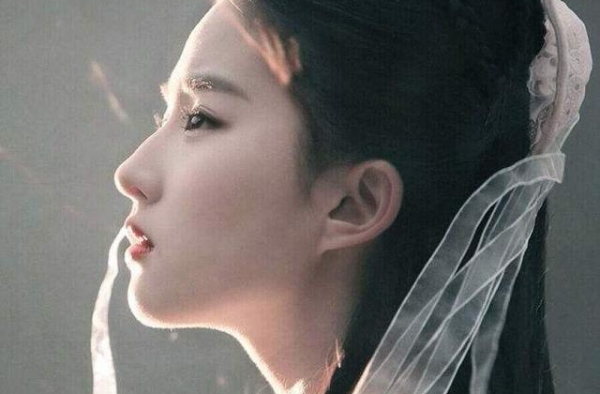 占星情感：刘亦菲，神仙姐姐下凡，不为寻觅另一半