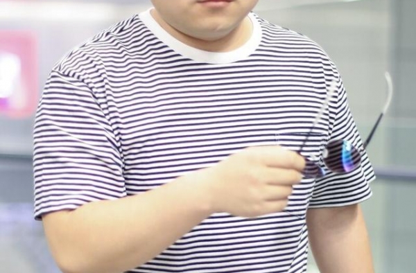 女子控诉被岳云鹏骗婚怀孕，7岁女儿是其私生女，遭网友打脸